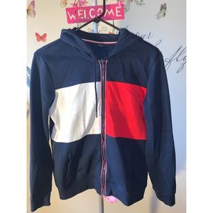TOMMY HILFIGER HOODIE ✨